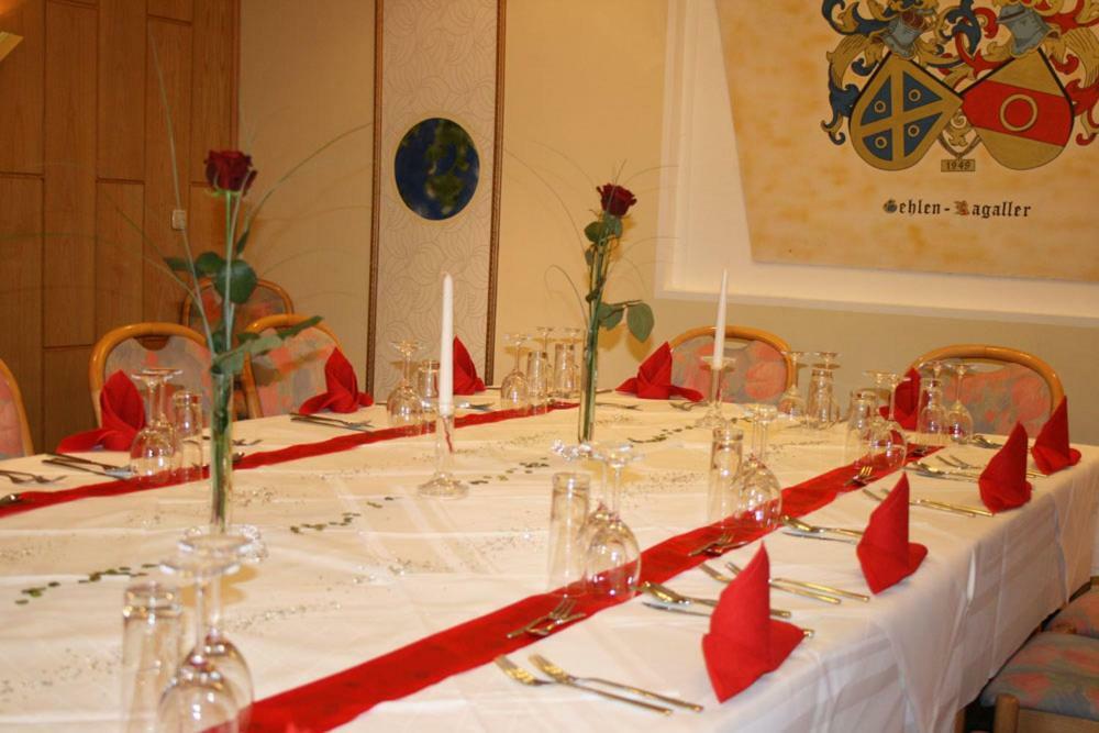 Themen Hotel Terrassen Cafe باد موندر ام ديسته المظهر الخارجي الصورة